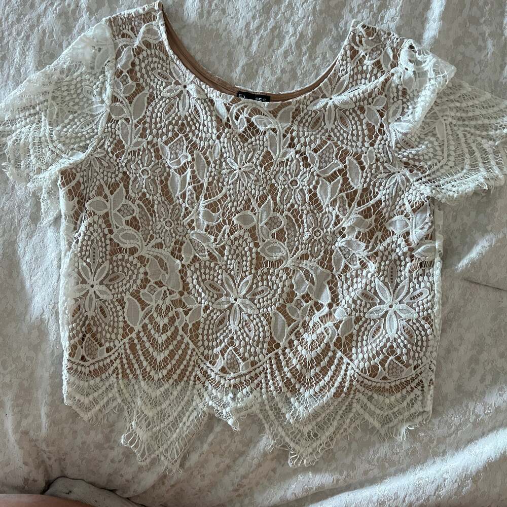 Express White Floral Lace Short Sleeve Lined Crop Top Blouse